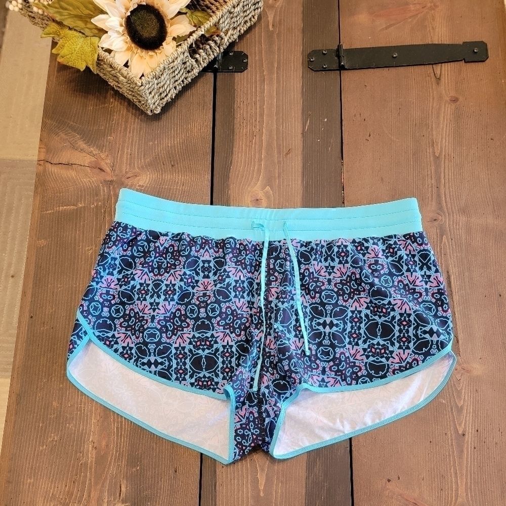 Fabletics shorts drawstring size XL